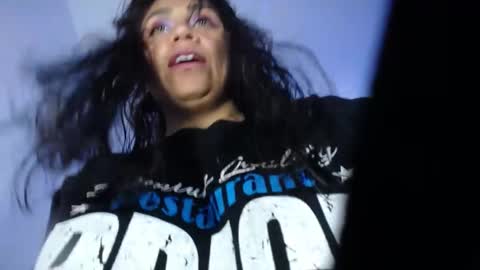 VIOLETA LOPEZ online show from January 6, 7:56 pm