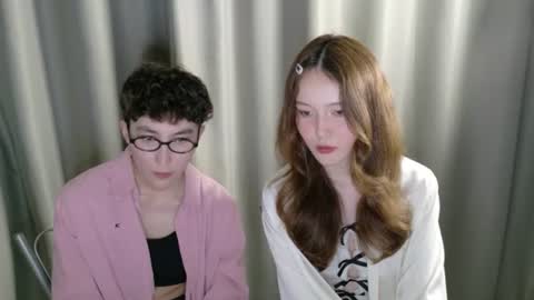 Li long hair and Ru short hair online show from June 13, 10:18 pm