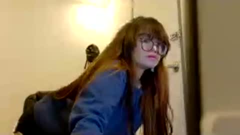 Snapshot of pinkyrosexx chatting on July 12, 1:35 pm Rose online show from July 12, 1:35 pm