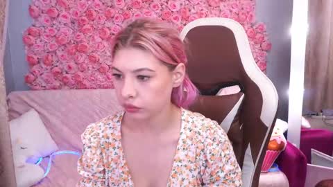 pinkytrix online show from June 2, 5:42 am