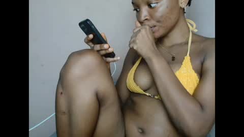 pinkyxxpussy online show from February 17, 3:47 am