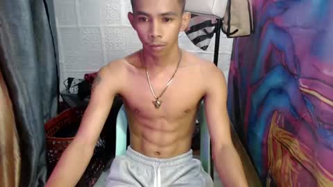 Snapshot of pinoy_oyd69 chatting on July 12, 1:24 pm pinoy_oyd69 online show from July 12, 1:24 pm