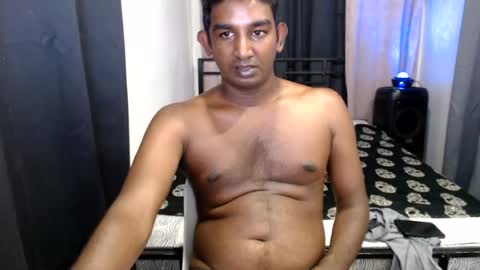 rayvienn online show from July 13, 7:22 am