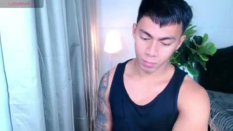 Snapshot of pinoymilker chatting on June 17, 1:52 am ethan online show from June 17, 1:52 am