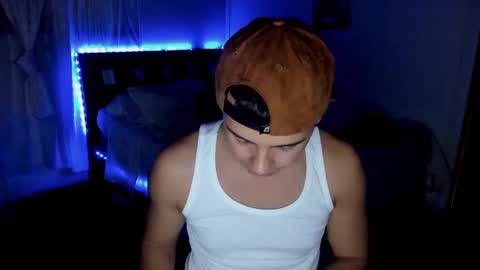 Snapshot of piperodriguez_ chatting on February 4, 3:00 am Pipe Rodriguez online show from February 4, 3:00 am