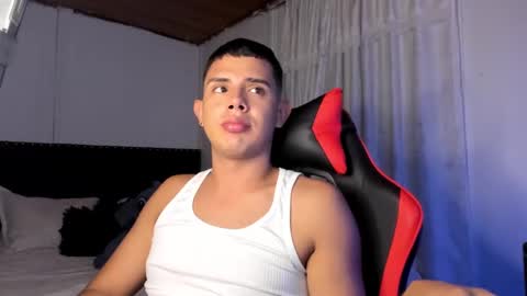 Snapshot of piperodriguez_ chatting on February 23, 7:11 am Pipe Rodriguez online show from February 23, 7:11 am