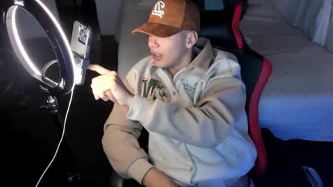 Snapshot of piperodriguez_ chatting on March 2, 5:12 am Pipe Rodriguez online show from March 2, 5:12 am