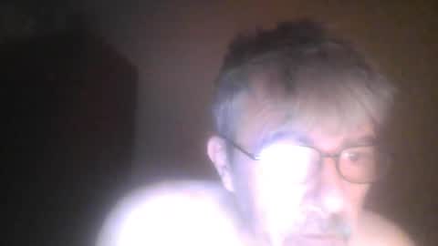Snapshot of pipi2704 chatting on December 7, 12:52 am pipi2704 online show from December 7, 12:52 am