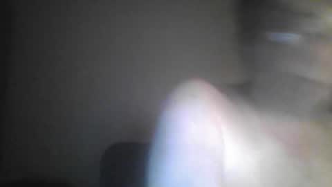 Snapshot of pipi2704 chatting on December 20, 9:17 pm pipi2704 online show from December 20, 9:17 pm