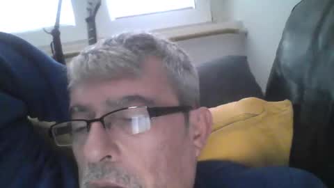 Snapshot of pipi2704 chatting on January 1, 9:07 am pipi2704 online show from January 1, 9:07 am