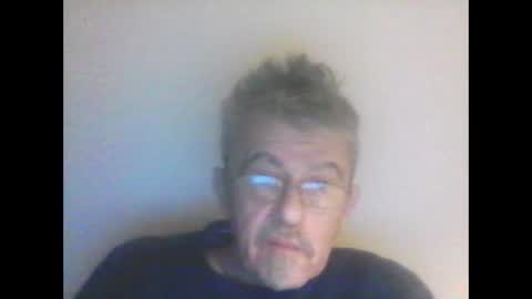 Snapshot of pipi2704 chatting on January 17, 5:21 am pipi2704 online show from January 17, 5:21 am