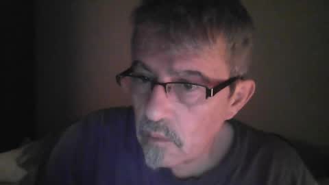 Snapshot of pipi2704 chatting on January 17, 4:47 pm pipi2704 online show from January 17, 4:47 pm