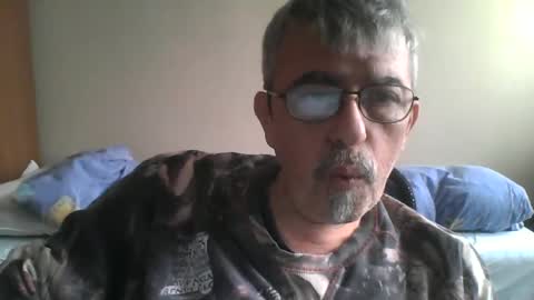 Snapshot of pipi2704 chatting on January 19, 11:23 am pipi2704 online show from January 19, 11:23 am