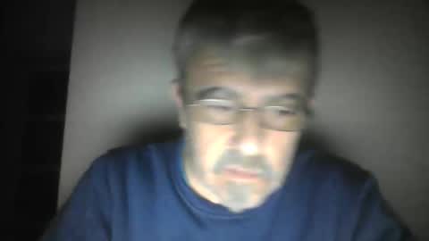 Snapshot of pipi2704 chatting on January 26, 3:27 am pipi2704 online show from January 26, 3:27 am