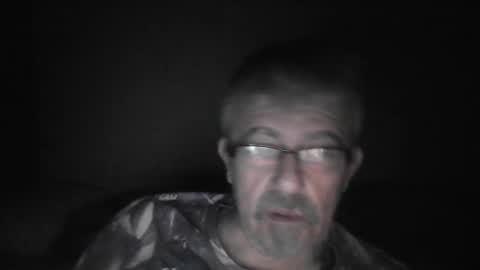 Snapshot of pipi2704 chatting on February 2, 2:59 am pipi2704 online show from February 2, 2:59 am