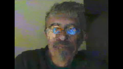 Snapshot of pipi2704 chatting on February 18, 2:49 am pipi2704 online show from February 18, 2:49 am