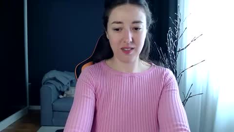 piscesgirl06 online show from April 22, 5:10 am