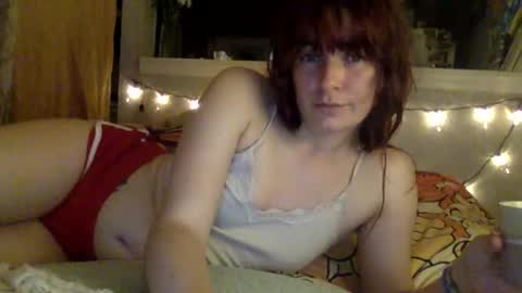 pixie_bella online show from June 1, 2:46 am