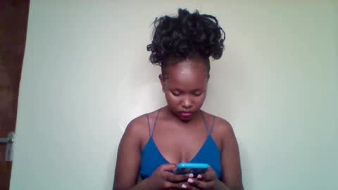 Majesty online show from April 14, 8:20 am