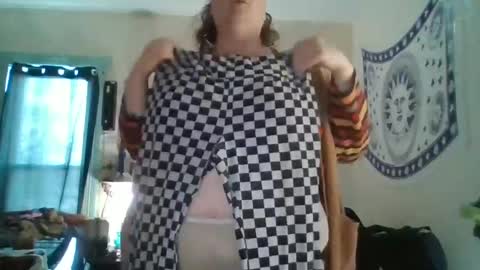 daddy pizza online show from March 7, 7:49 pm