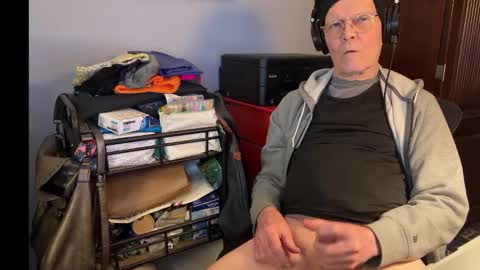 STC online show from March 8, 3:28 am