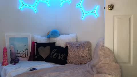 Horny Housewife V  Husband online show from March 7, 4:24 am