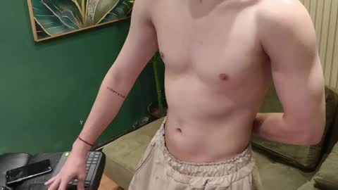 playwithmer online show from April 15, 10:33 am