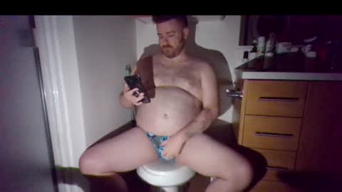 Snapshot of plutosbaby chatting on June 9, 11:38 pm plutosbaby online show from June 9, 11:38 pm