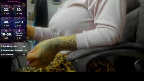 catalina online show from April 18, 4:27 am