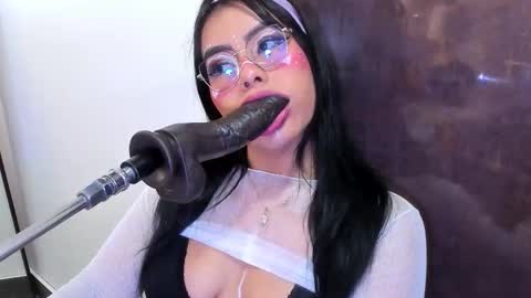 pocahontas_lantina online show from March 9, 4:16 am