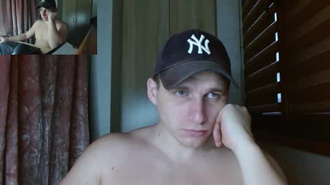 Poliglotjoe2 online show from March 30, 4:13 am