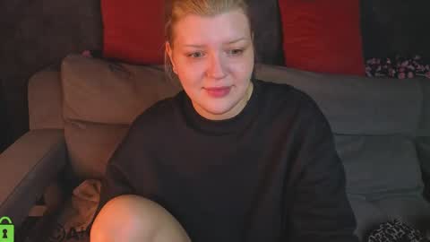 Polly online show from May 30, 1:14 am