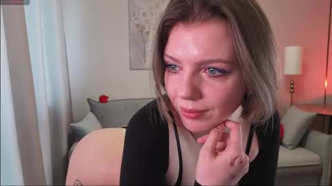 Polly online show from April 24, 11:34 am