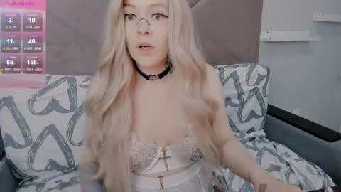 Polly online show from September 10, 10:04 am