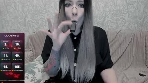 Polly online show from April 17, 9:29 pm