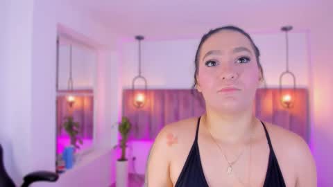 POLLY online show from March 27, 10:15 am