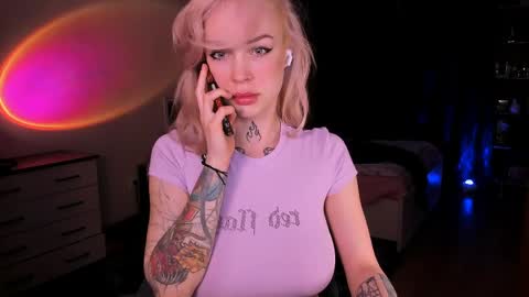 Megan.online  online show from April 8, 5:57 pm