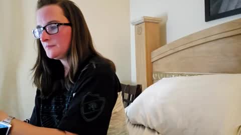 Poptartt online show from December 9, 3:29 am