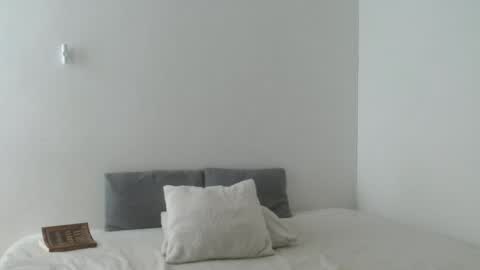 porcelainlux online show from June 13, 5:22 pm