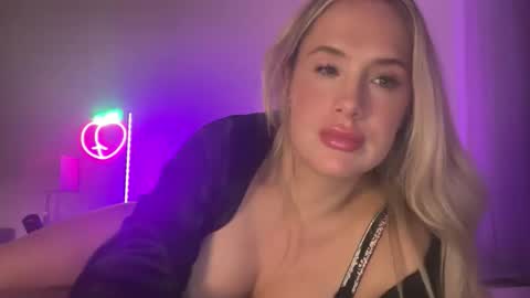 Snapshot of portiabanks chatting on January 6, 4:27 am Portia Banks online show from January 6, 4:27 am