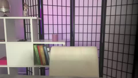 Snapshot of portiabanks chatting on January 12, 5:45 am Portia Banks online show from January 12, 5:45 am