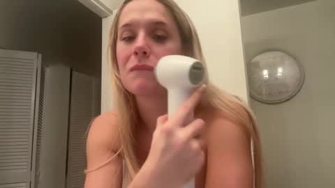 Snapshot of portiabanks chatting on March 8, 12:52 am Portia Banks online show from March 8, 12:52 am