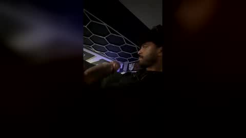 portugues_malvadao2 online show from March 21, 7:57 am