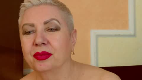 LADY POSH online show from July 10, 9:39 pm