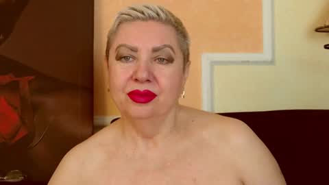 LADY POSH online show from July 24, 5:49 am