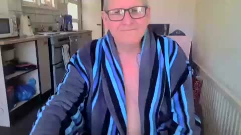 poshman65 online show from March 26, 9:59 am