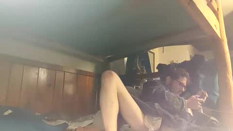 Snapshot of powderhound99 chatting on March 26, 10:43 am powderhound99 online show from March 26, 10:43 am