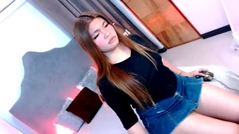 Mia maxwel online show from January 9, 9:59 am