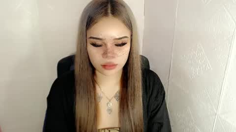 MAXXINE online show from February 16, 1:27 pm