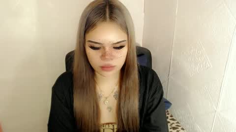 MAXXINE online show from February 17, 5:10 pm